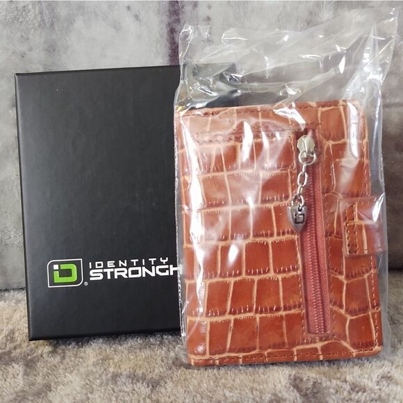 New Identity Stronghold Genuine Leather Wallet - Picture 8 of 11